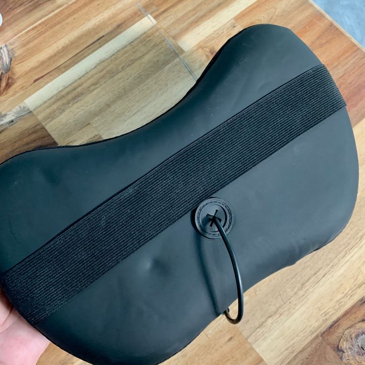 Gối massage đa điểm Sokany SKN-8028 8 bi xoay kèm sưởi ấm hồng ngoại, 3 chế độ