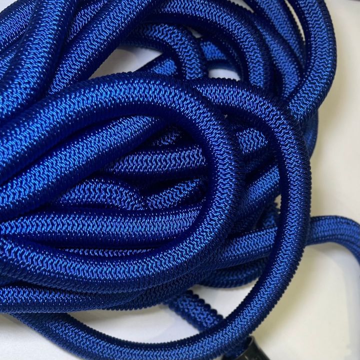 Bộ dây co giãn ra 15m kèm vòi xịt tưới cay rửa xe và 2 đầu cút nối vòi loại dày tốt