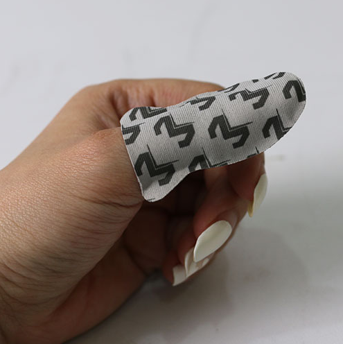 Bao găng ngón tay chơi game sợi bạc siêu dẫn FS02 kèm hộp thiếc đựng