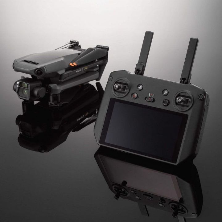 Bộ điều khiển DJI RC Pro